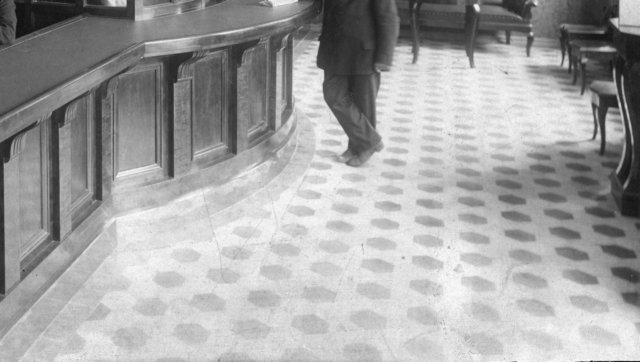 alkuperainen_laattalattia