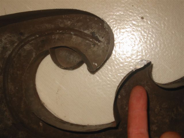 koristepellin kiinnityst&auml;