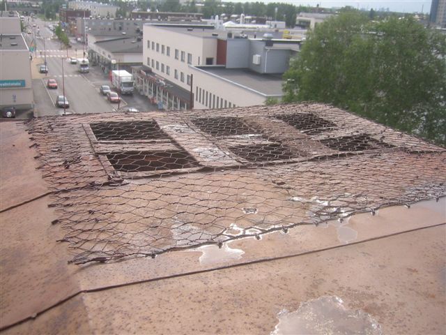 noen sy&ouml;vytt&auml;m&auml;&auml; pelti&auml;