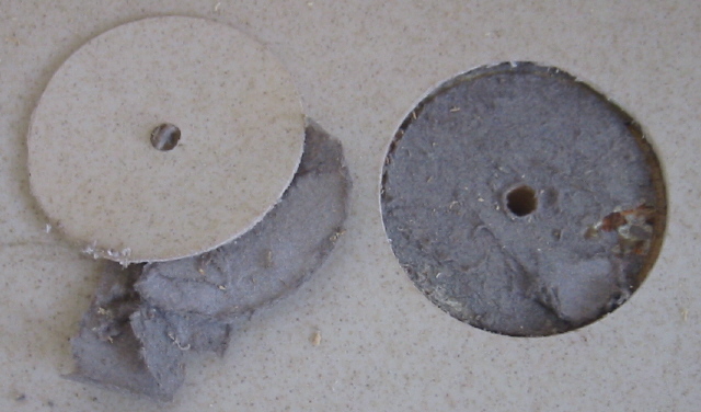 Vahtimestarin kaksion pohjoisempi huone